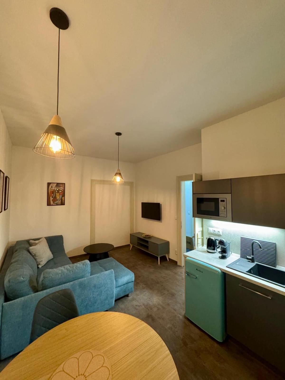 Pearl Bee Deluxe Apartment