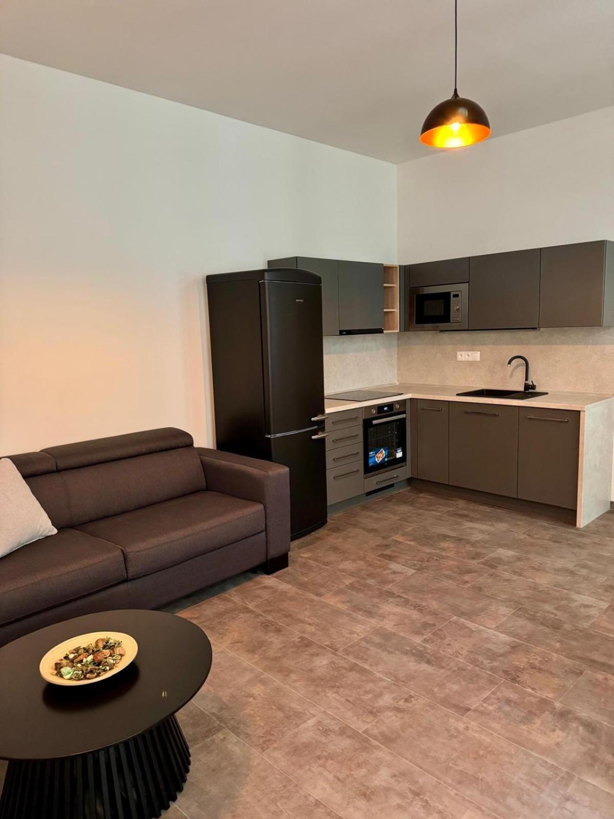 Pearl Bee Deluxe Apartment